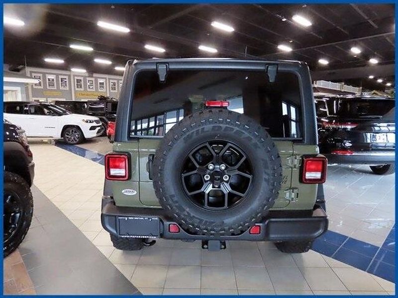 2025 Jeep Wrangler WillysImage 5