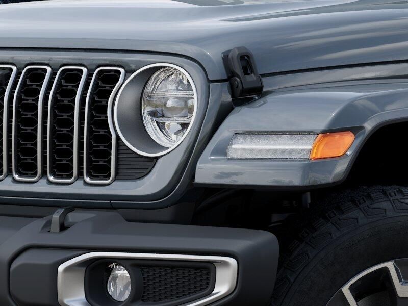 New 2026 Jeep Wrangler 4-door SaharaImage 6