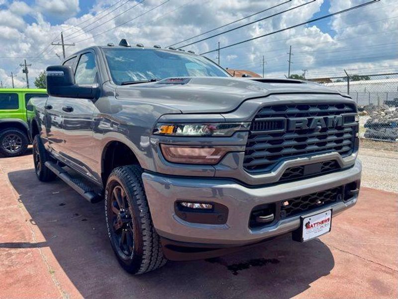 New 2026 RAM 2500 Black Express Crew Cab 4x4 6