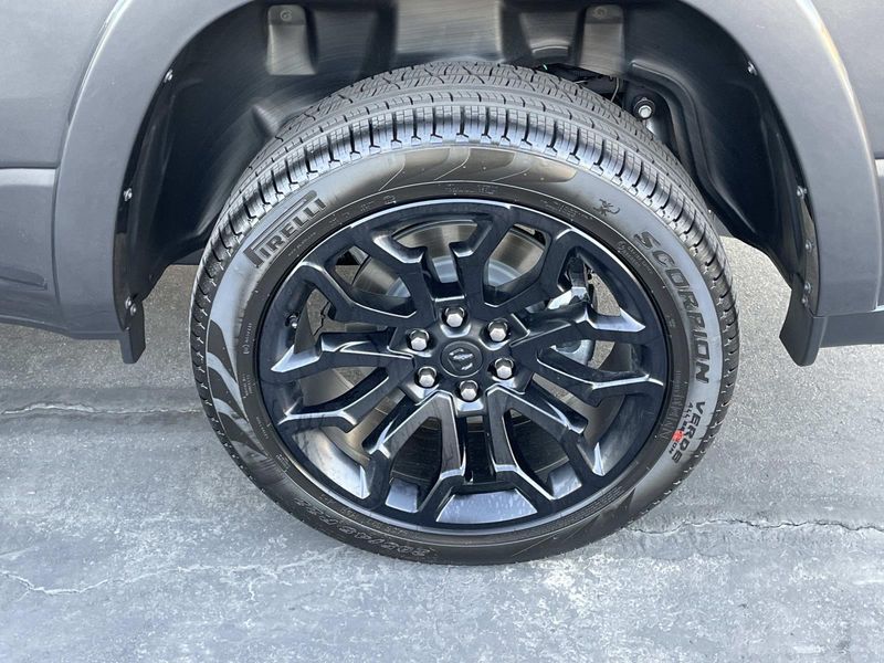 New 2026 RAM 1500 Limited Crew Cab 4x4 5'7' Box