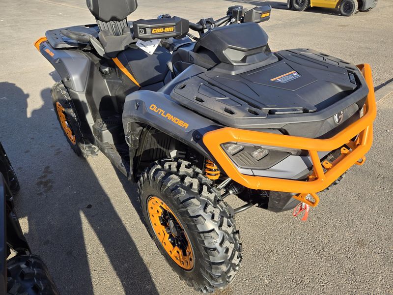 2025 Can-Am OUTLANDER MAX XTP 1000R MINERAL GREY AND ORANGE CRUSHImage 3