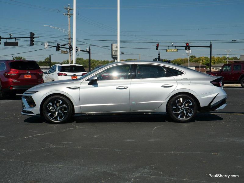 2024 Hyundai Sonata SEL photo 5