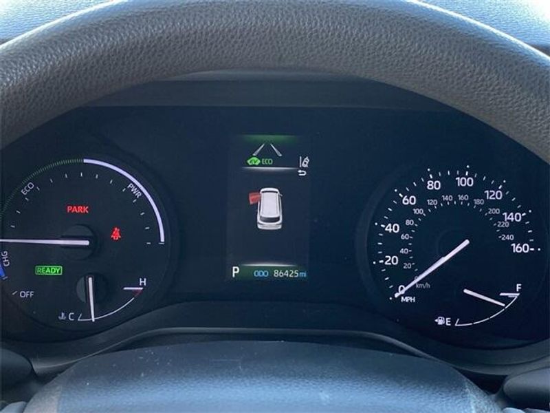 2021 Toyota Sienna LEImage 30