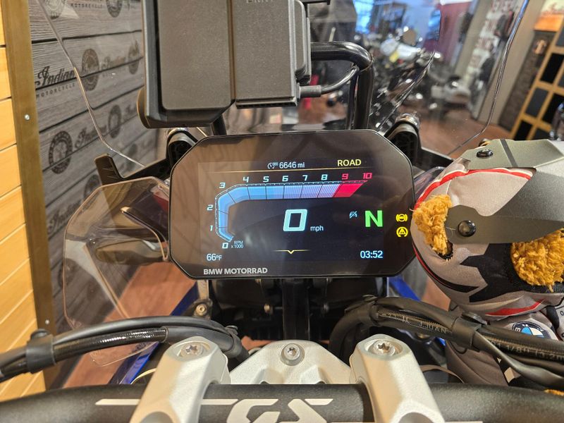 Used 2024 BMW R1300GS Image 12