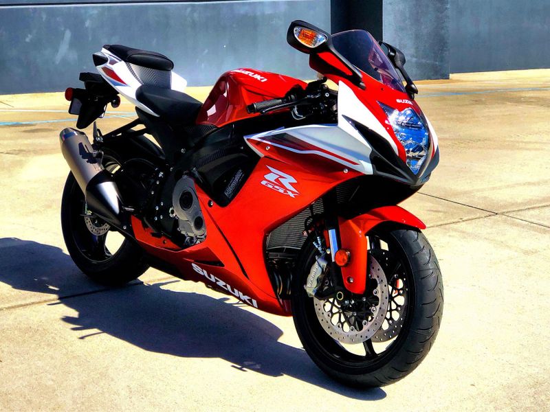 New 2027 Suzuki GSX-R600 Image 11