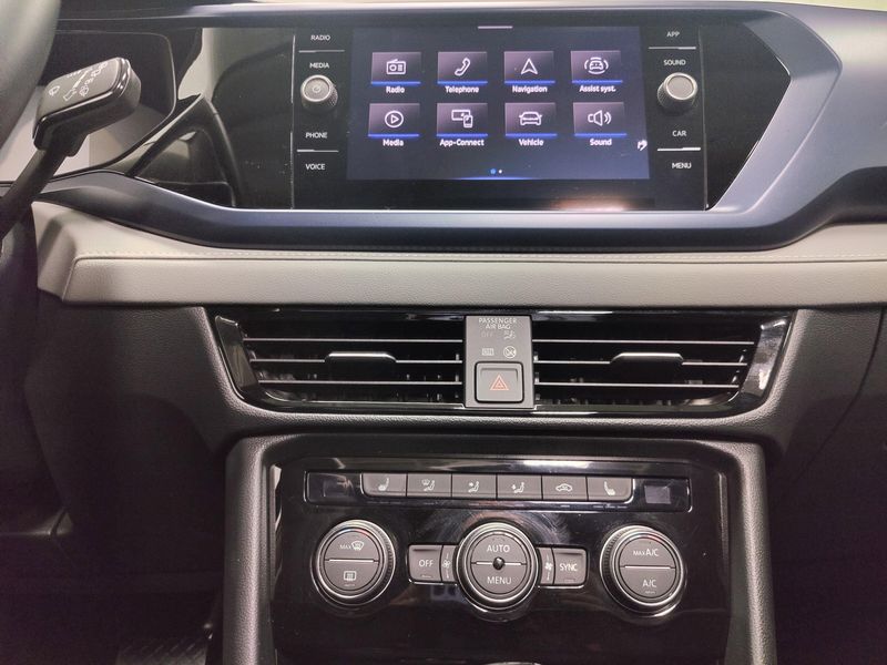 Used 2024 Volkswagen Taos SE AWD w/Sunroof & Black Plus PkgImage 24