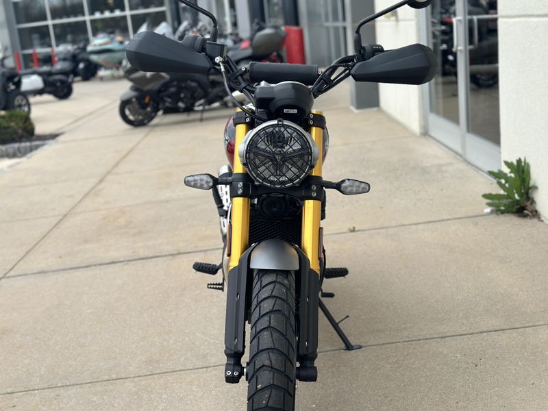 2024 Triumph SCRAMBLER 400 XImage 4