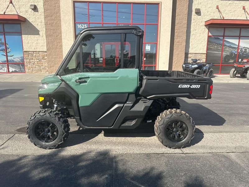 2025 Can-Am DEFENDER DPS CAB 65 HD9 