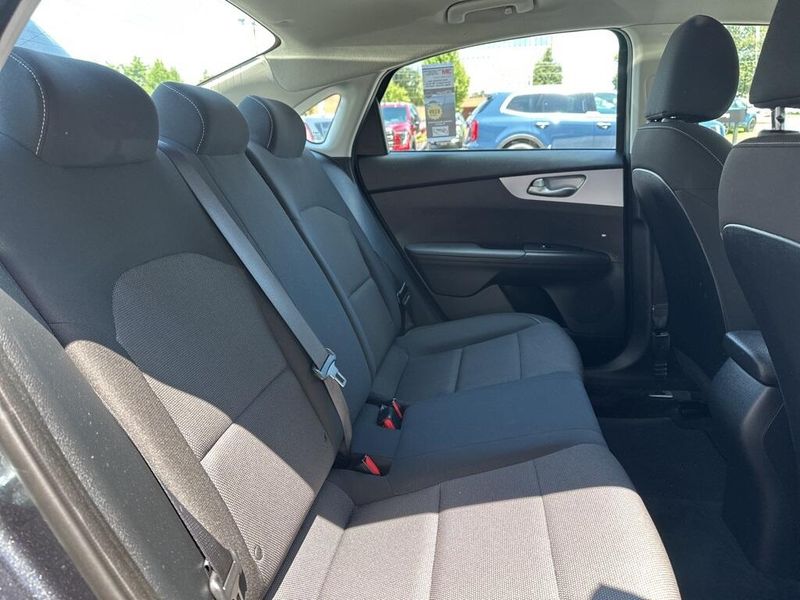 Used 2022 Kia Forte LXSImage 19