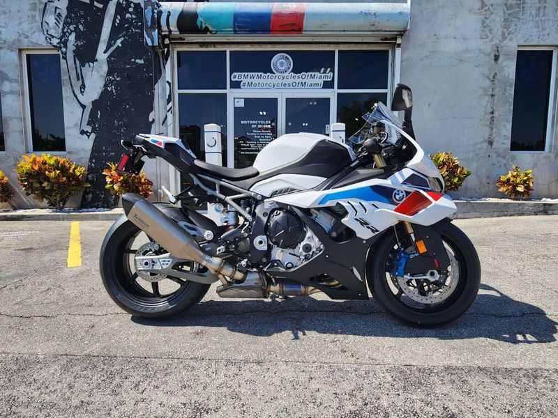 2026 BMW S 1000 RRImage 11