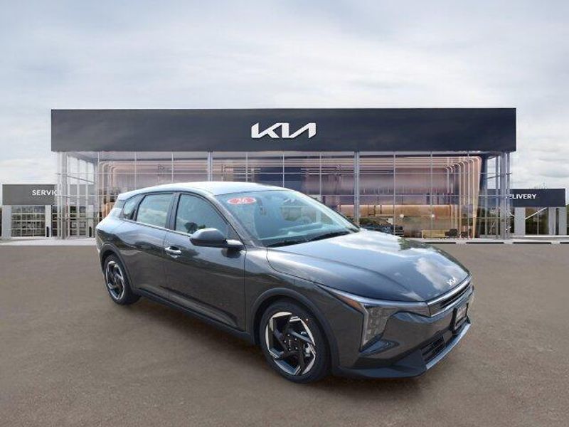 New 2026 Kia K4 EXImage 11