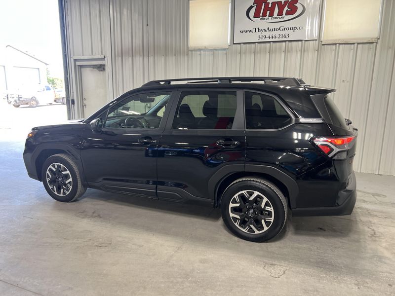 Used 2025 Subaru Forester PremiumImage 52