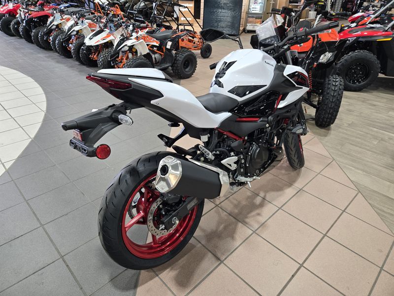 NEW 2026 KAWASAKI Z500 SE ABS Image 4
