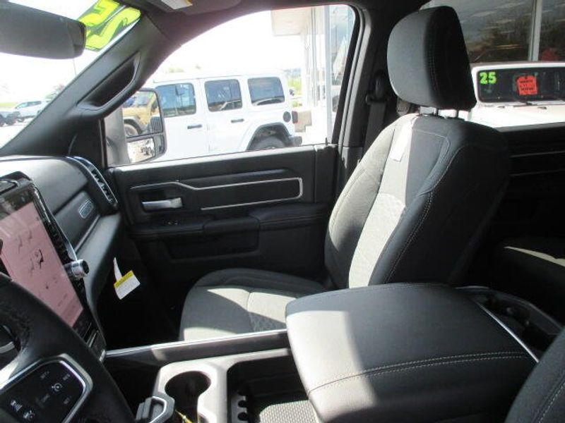 2025 RAM 2500 Big Horn Crew Cab 4x4 6