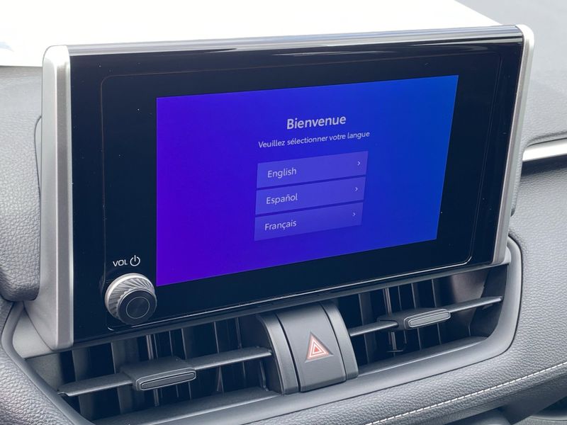 New 2025 Toyota RAV4 Hybrid LEImage 15
