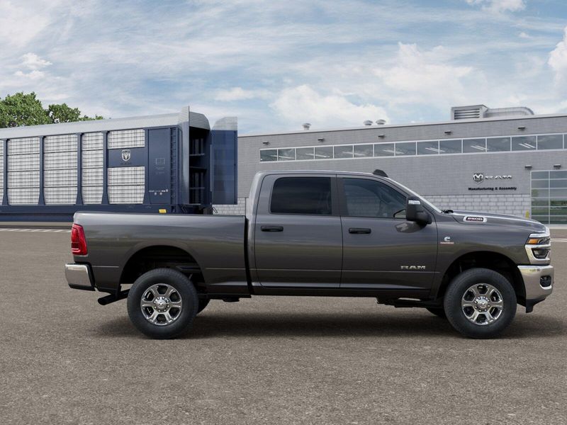 New 2025 RAM 2500 Big Horn Crew Cab 4x4 6'4' Box