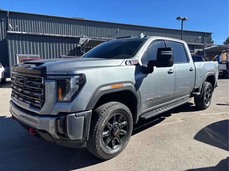2024 Gmc Sierra HD AT4 photo 2