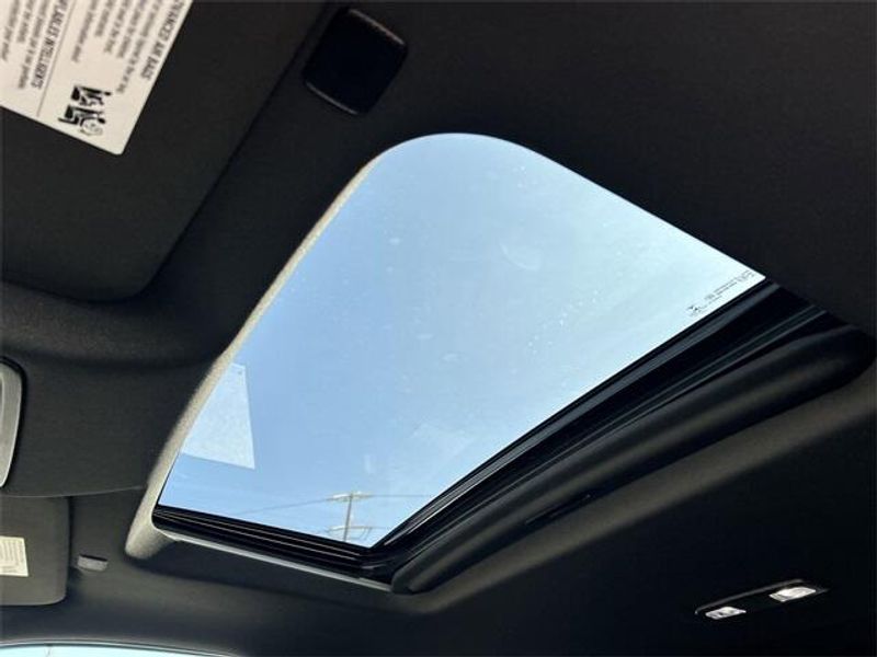 Used 2022 Chevrolet Silverado 1500 LTD High CountryImage 21