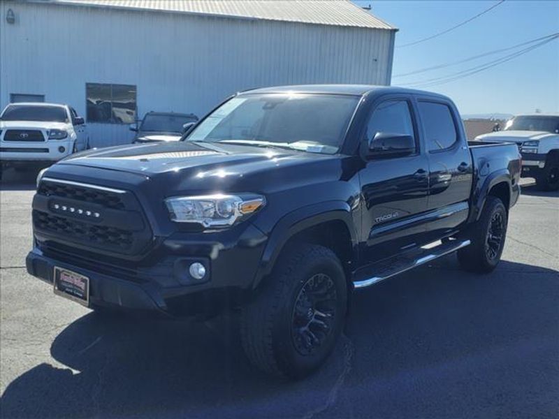 2018 Toyota Tacoma SR5Image 18