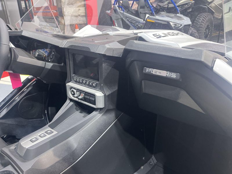 New 2026 Polaris SLINGSHOT SL AUTODRIVE Image 23