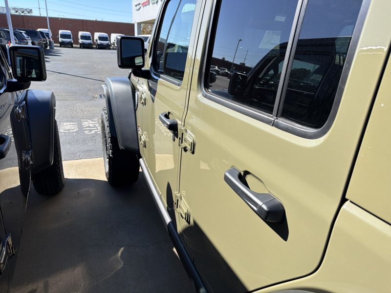 New 2026 Jeep Wrangler 4-door RubiconImage 11