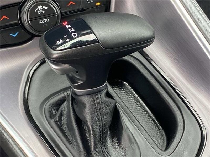 2016 Dodge Challenger SXTImage 27