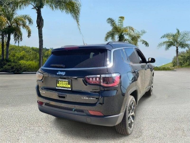 New 2026 Jeep Compass Limited 4x4