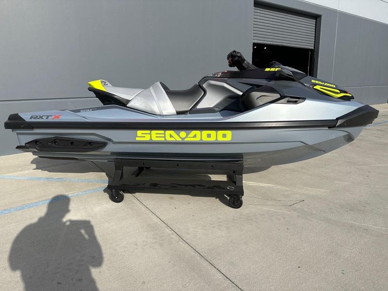 New 2025 Sea-Doo RXT-X 325 (SOUND SYSTEM) Image 3