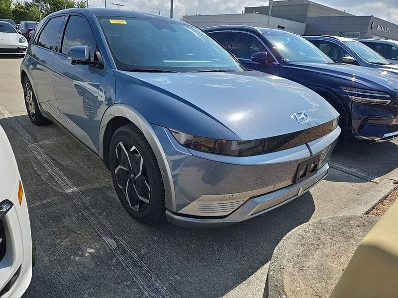 Used 2023 Hyundai IONIQ 5 LimitedImage 2