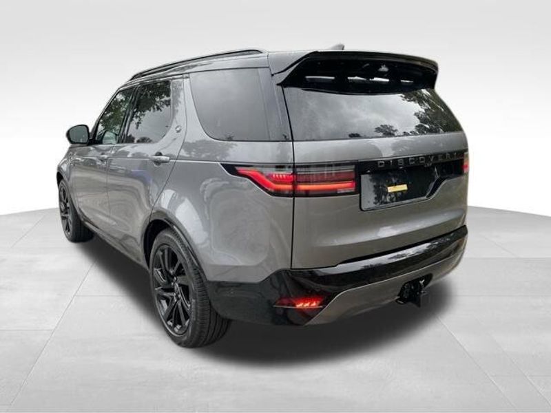 Used 2025 Land Rover Discovery Dynamic SE