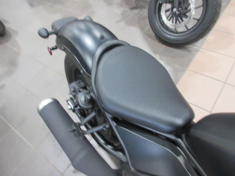 NEW 2026 HONDA REBEL 300 E-CLUTCH Image 12