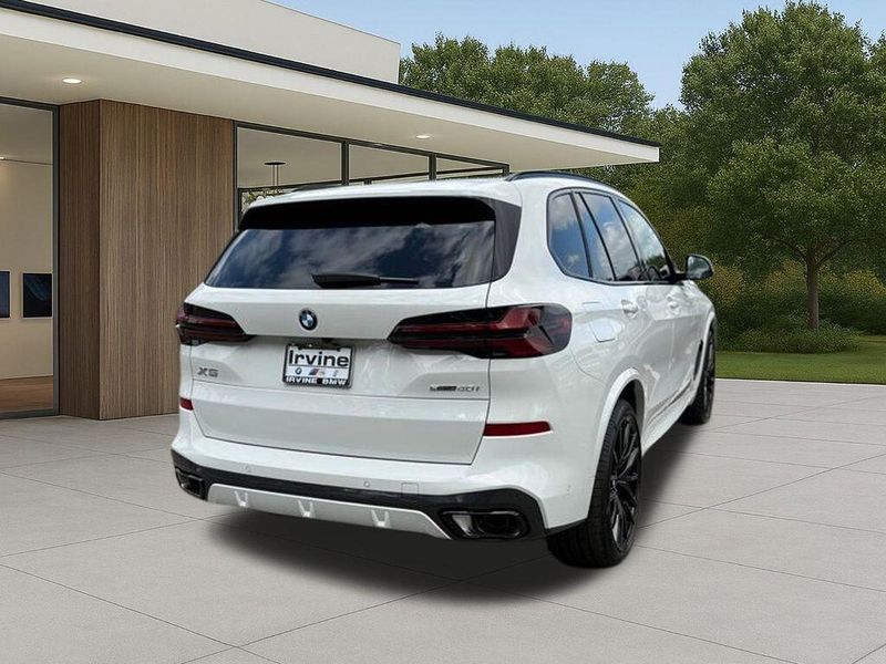 New 2026 BMW X5 sDrive40iImage 9