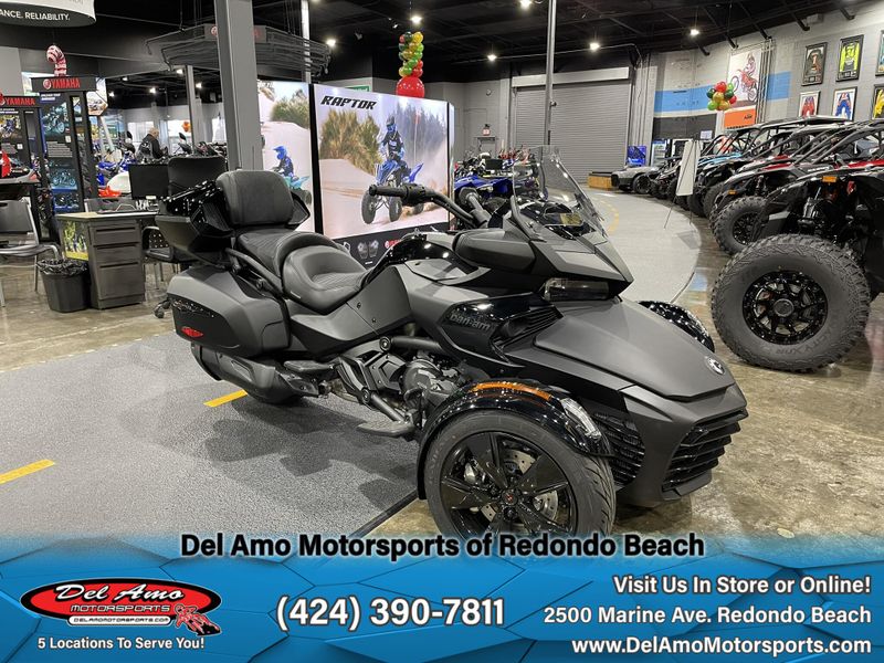 2023 Can-Am H8PA  in a MONOLITH BLACK SATIN / DARK exterior color. Del Amo Motorsports of Redondo Beach (424) 304-1660 delamomotorsports.com 