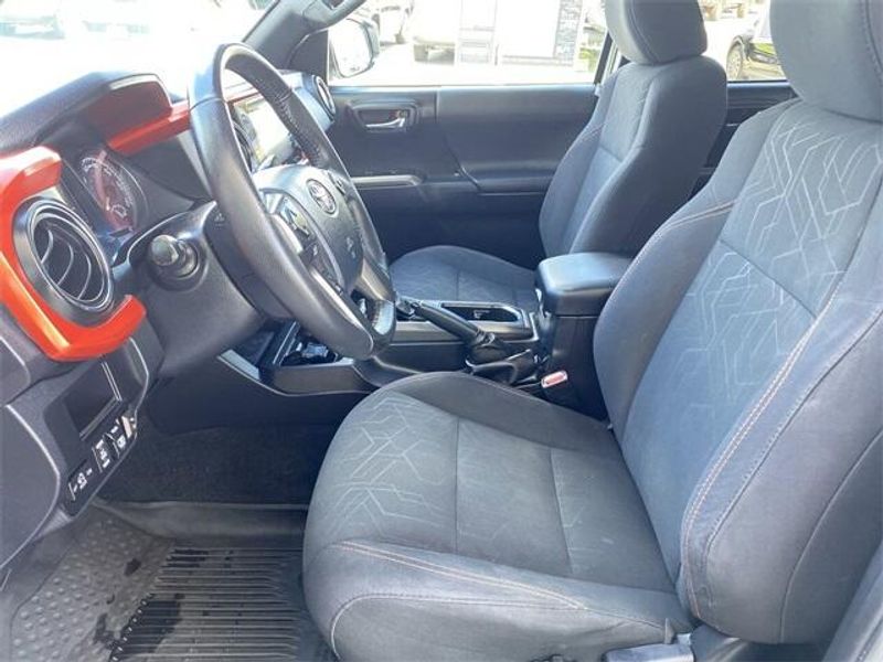2017 Toyota Tacoma SR5Image 17