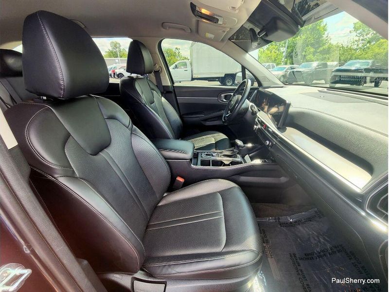 Used 2024 Kia Sorento S