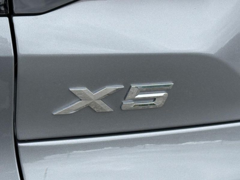 2025 BMW X5 sDrive40iImage 13