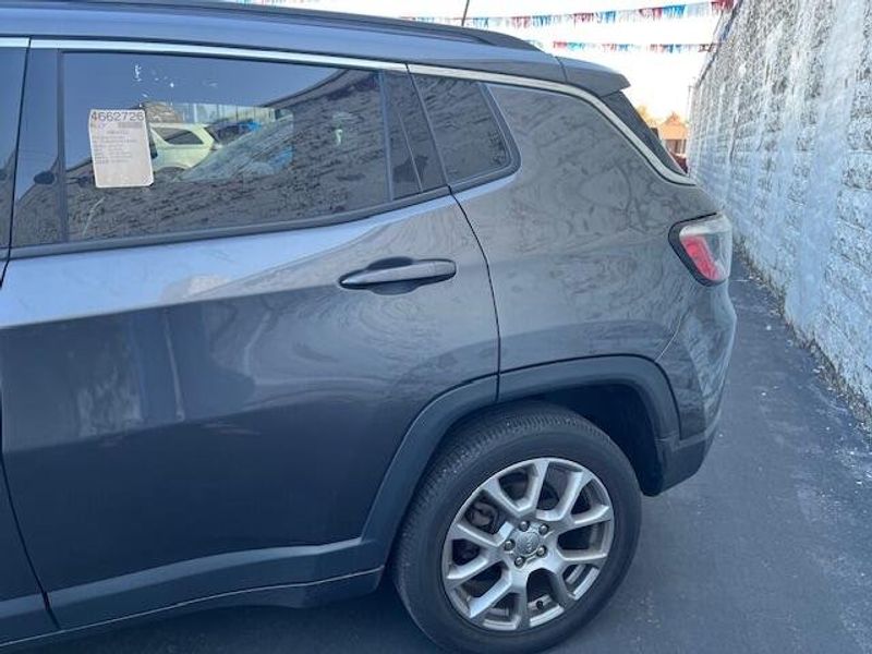 Used 2022 Jeep Compass Image 6