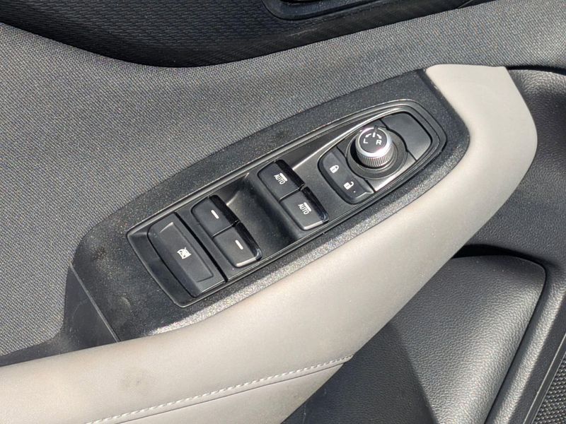 2020 Subaru Outback Premium photo 12