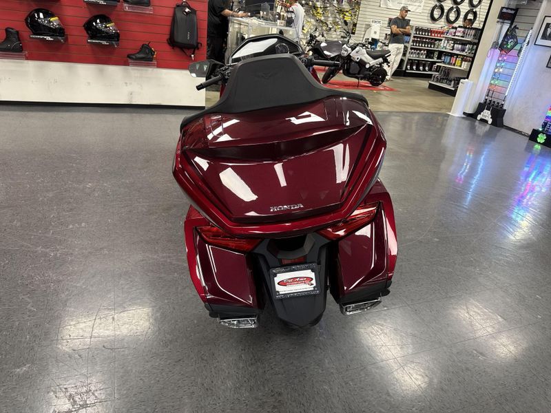 Used 2023 Honda GOLDWING TOUR Image 17