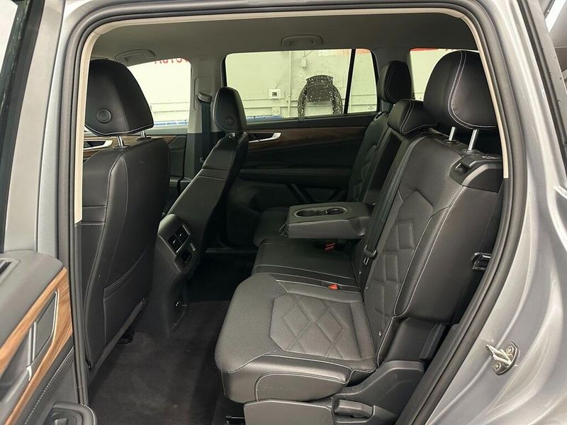 2024 Volkswagen Atlas 2.0T SE w/TechnologyImage 24