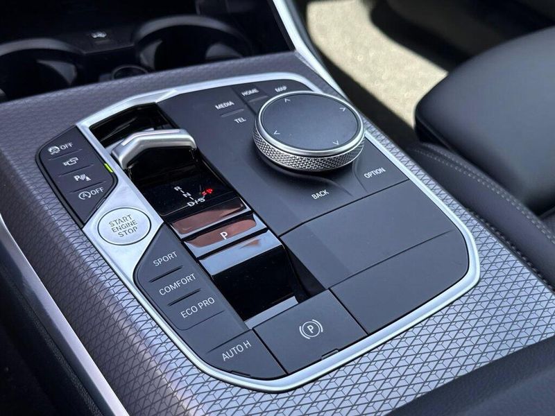 New 2026 BMW 3 Series 330i xDriveImage 24