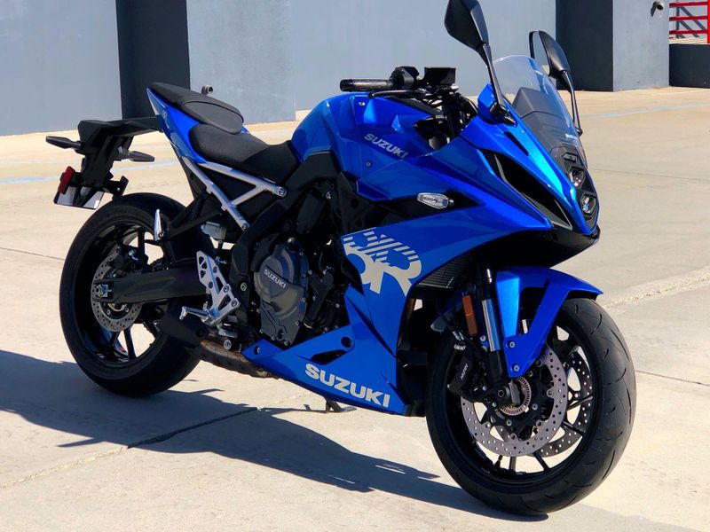 New 2026 Suzuki GSX-8R Image 11