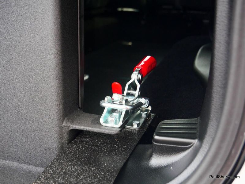 New 2026 Chrysler Voyager LX