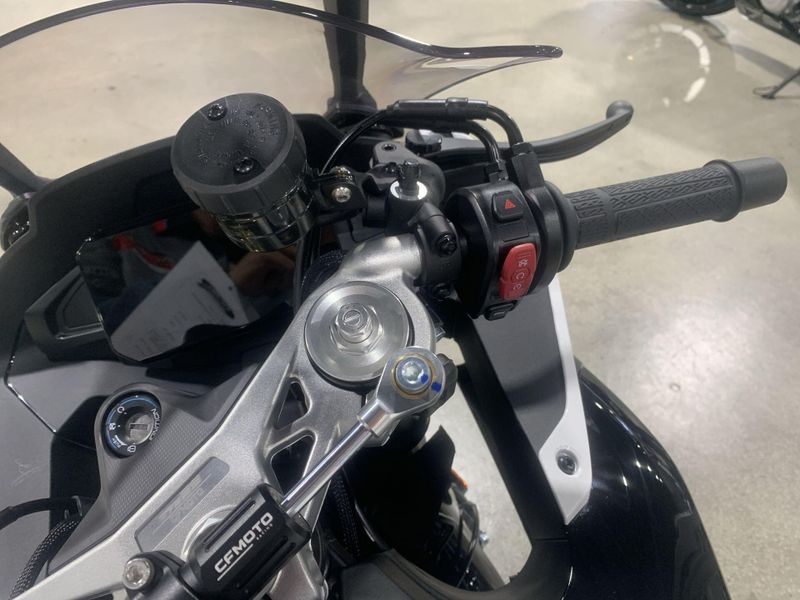 New 2025 CFMOTO 675SS Image 16