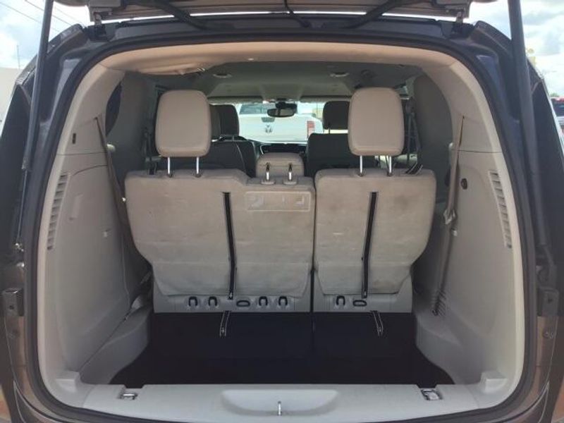 2021 Chrysler Pacifica Touring LImage 17
