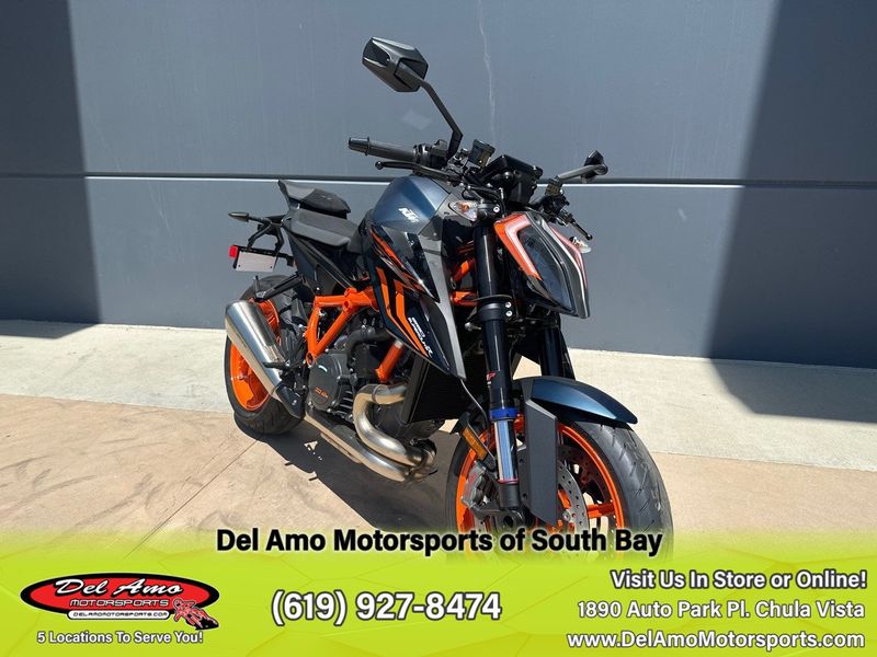 2023 KTM 1290 SUPER DUKE R EVO  in a BLACK exterior color. Del Amo Motorsports of South Bay (619) 547-1937 delamomotorsports.com 