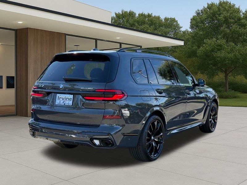 New 2026 BMW X7 xDrive40iImage 8