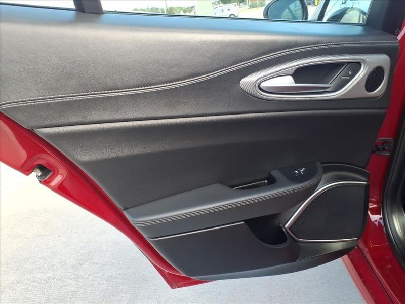 Used 2023 Alfa Romeo Giulia VeloceImage 18