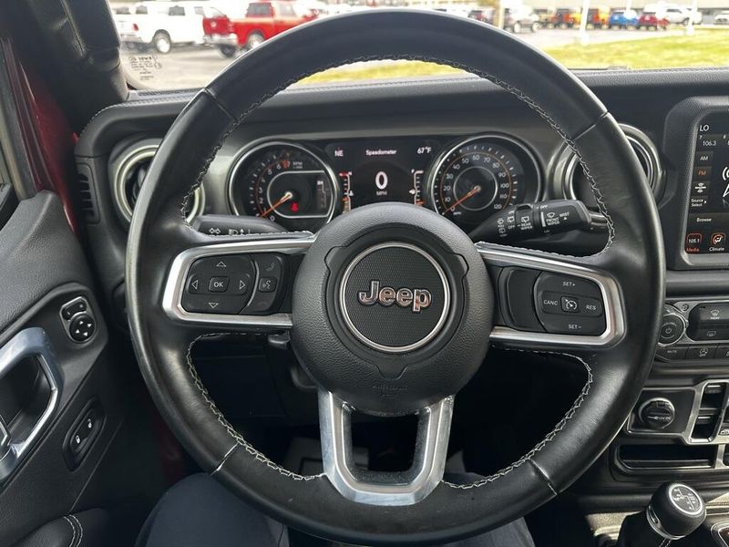2021 Jeep Wrangler Unlimited Sahara photo 11