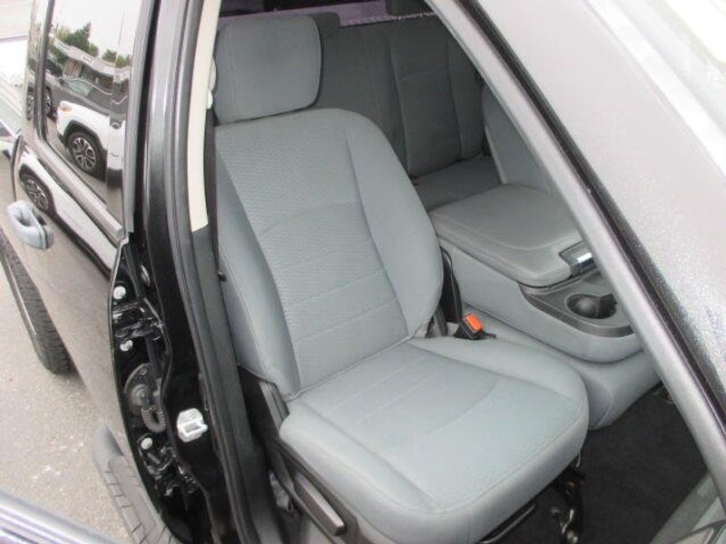 Used 2018 RAM 1500 ExpressImage 23